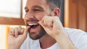 fio ou fita dental